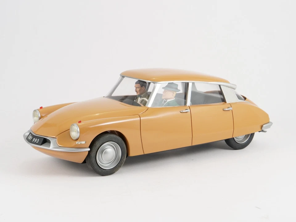 Aroutcheff Citroën ID19 – Olrik E Sharkey Blake E Mortimer – Resina 39 Cm - Immagine 2 di 4