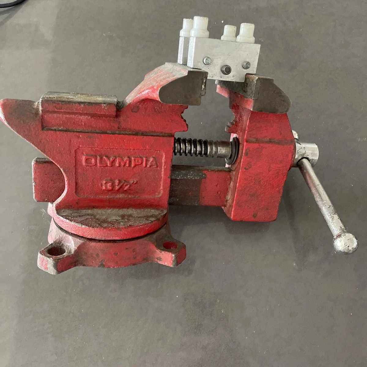Olympia 2024 tools vise