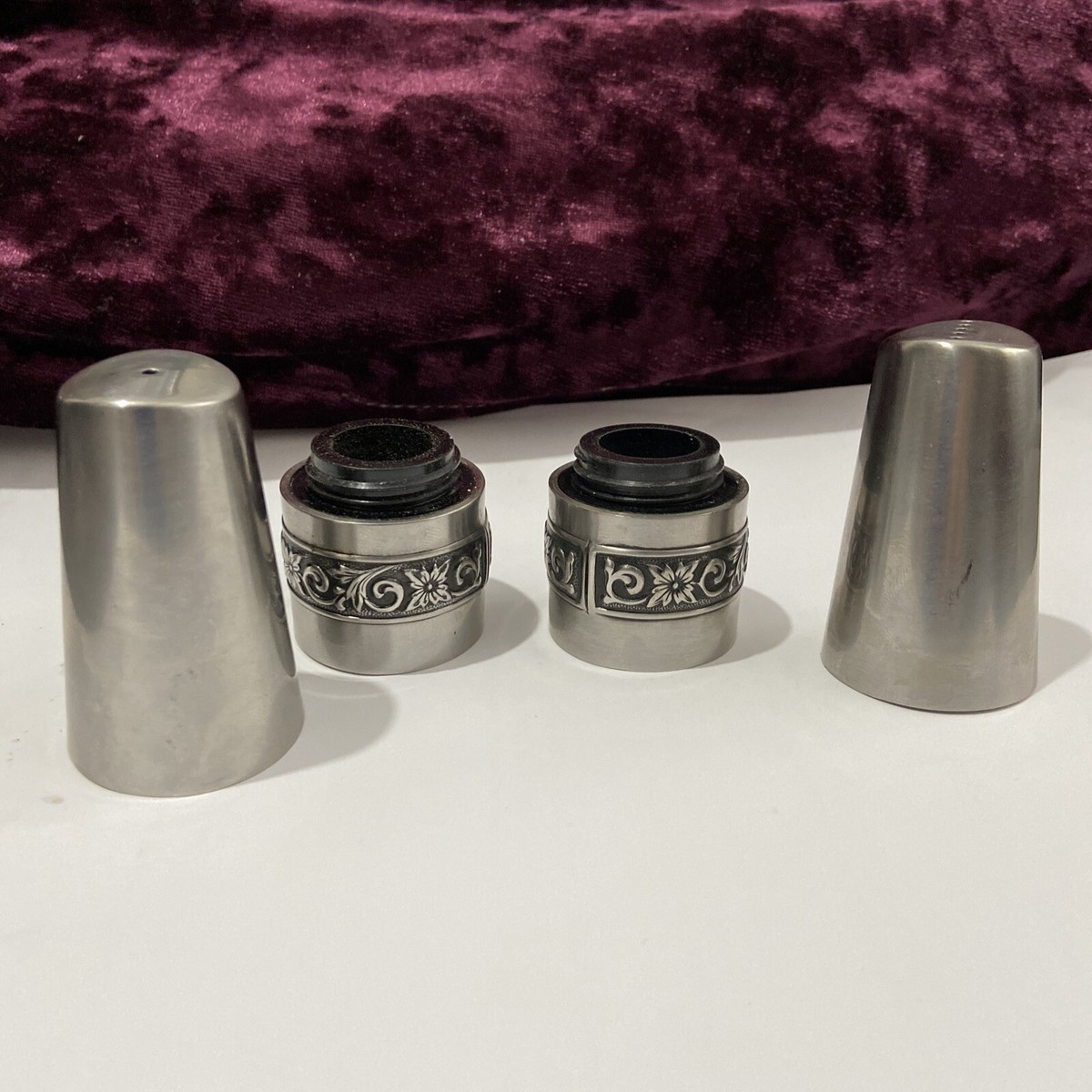 Vintage International Decoration Stainless 18-8 salt and pepper