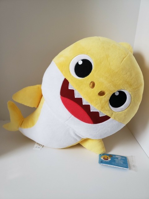 yellow baby shark toy
