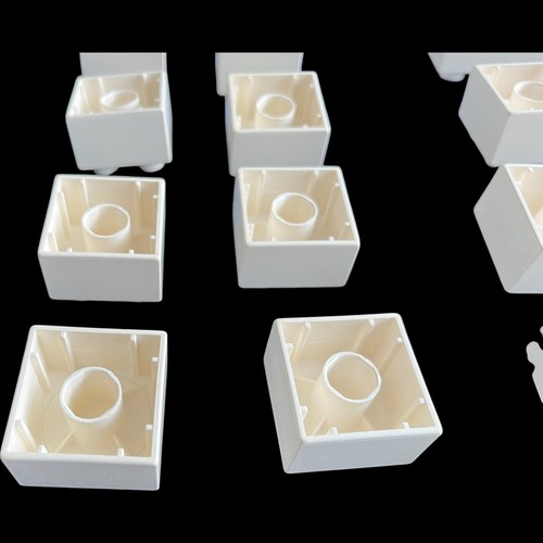 White Lego Duplo Lot - (8) 2x2, (8) 2x4, (2) 2x8 - 18 Total - Picture 9 of 18