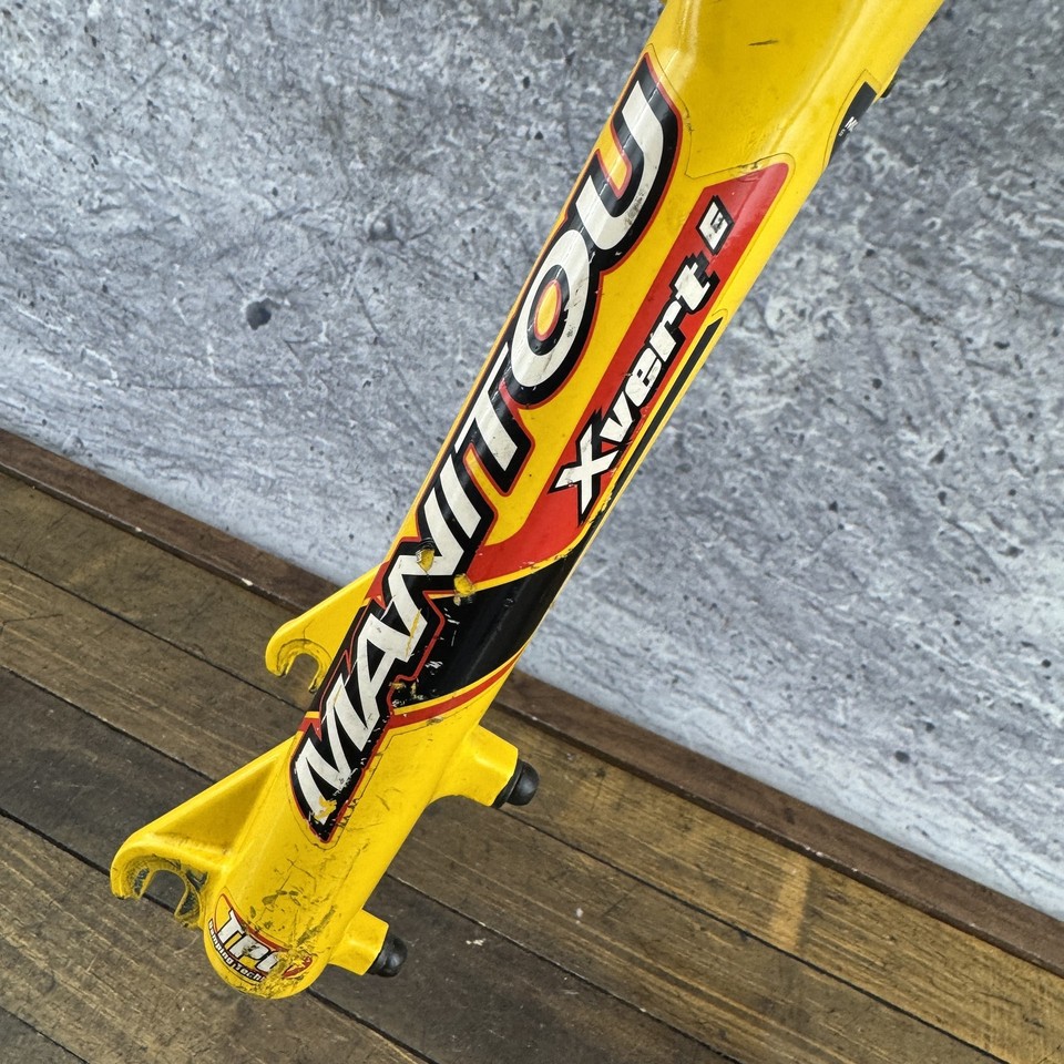 Fourche à Suspension Manitou SX E 1/8 26" - Couleur Jaune - Pour VTT Vintage - Occasion En état Opérationnel