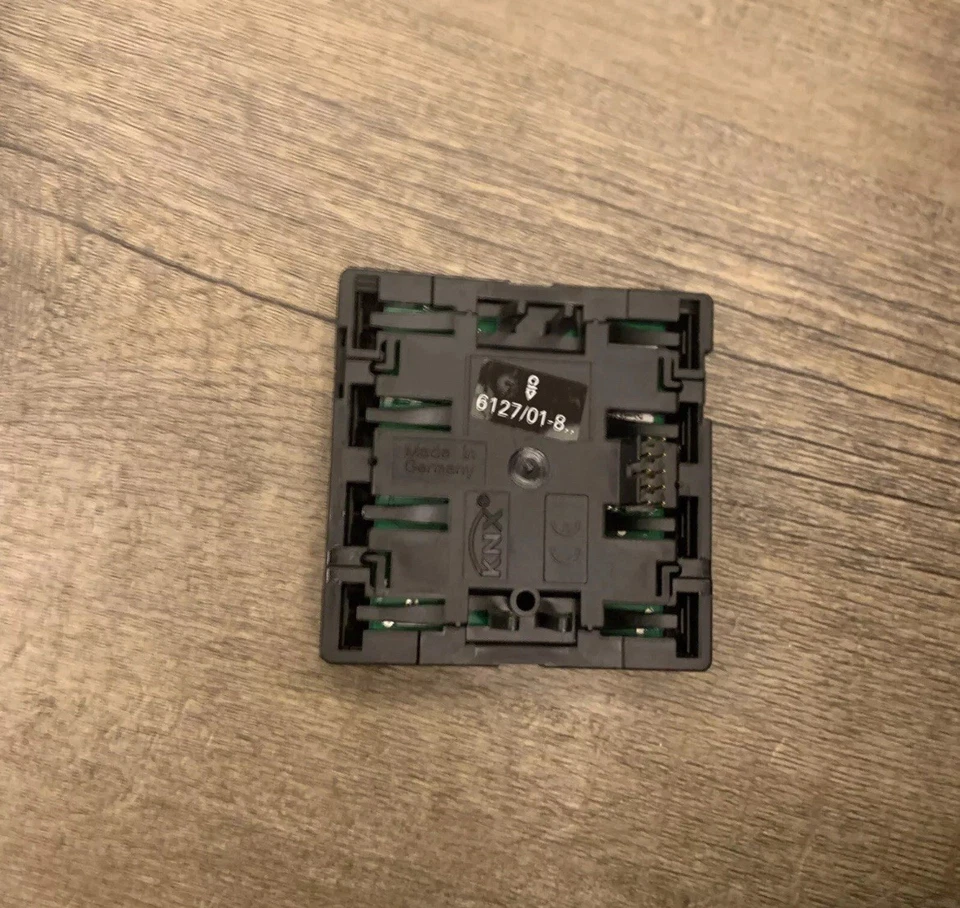 Busch-Jäger Tastsensor 6127/01 Schwarz 4fach KNX EIB Mit Busankoppler - Bild 4 von 4