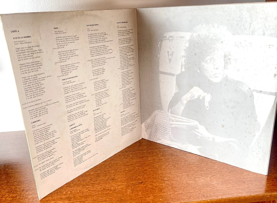 Albita Rodríguez – Si se da la siembra... - Fonocaribe 1991 Gatefold - Image 2 of 4