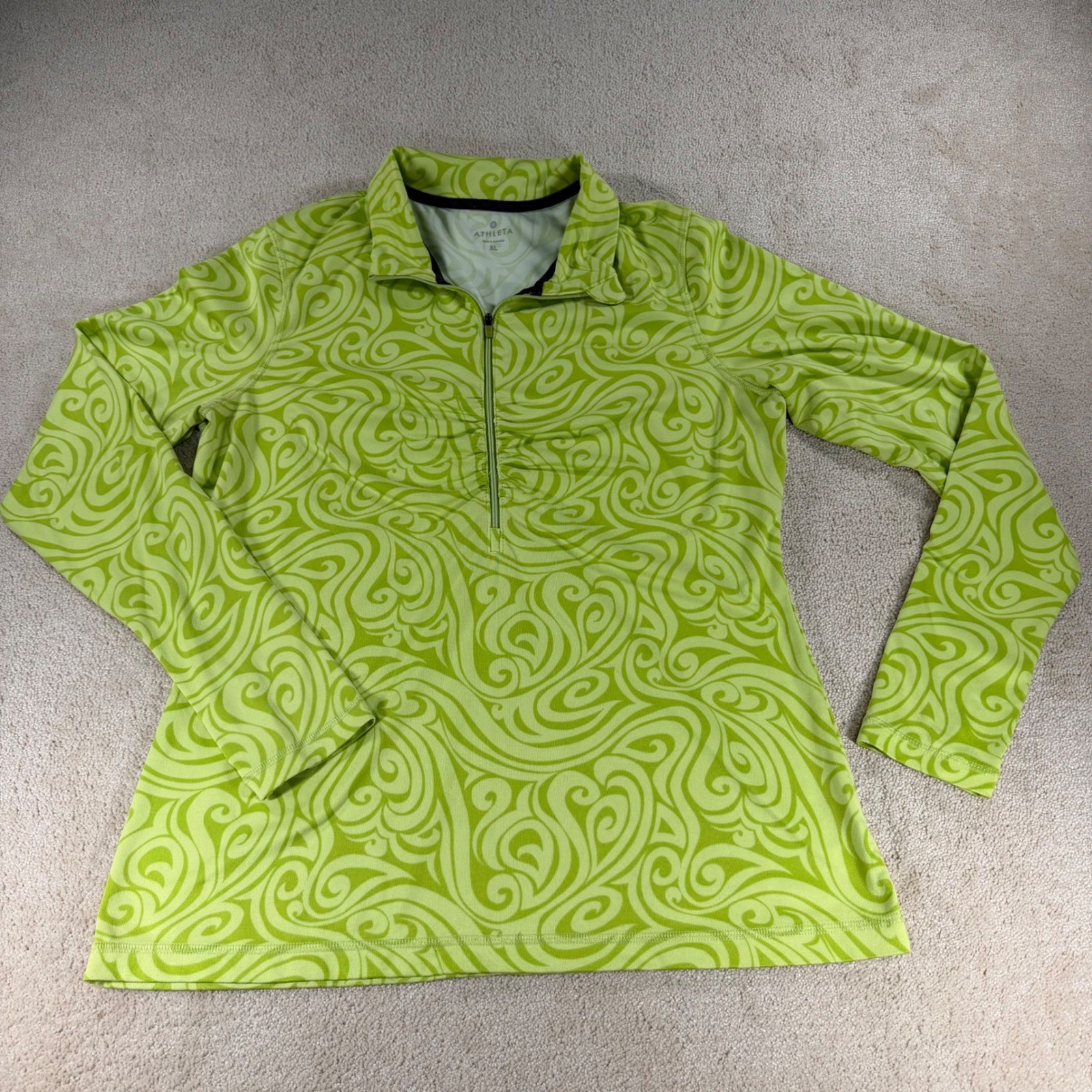Athleta Womens XL Lime Green Swirl 1/4 Zip Pullover Athleisure Thumbholes