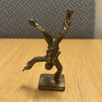 Messing Akrobat Figur Düsseldorf Radschlager Cartwheeler Vintage 6,5x3x11cm