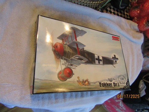Roden 1/32 kit modellino plastica WW1 Fokker Dr1 con foto extra parti incise nuovo 601