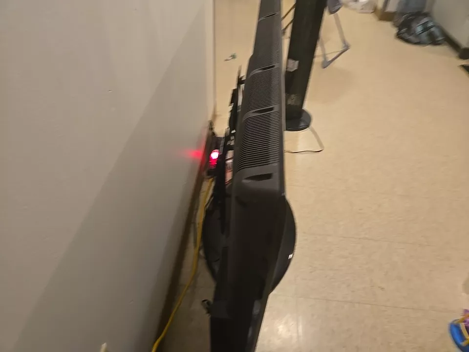 Toshiba 55LF711U20 55in 60Hz TV - Black - Image 3 of 4