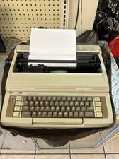 Smith Corona Memory Correct II Electric Typewriter  thumbnail