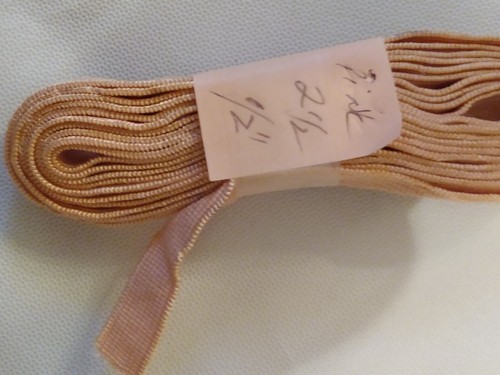 ASST SEWING SUPPLIES SNAP TAPE NYLON SEAM BINDING ELASTIC BEIGE HOOK & LOOP TAPE - Picture 3 of 18