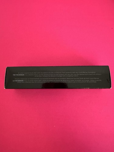 Laura Mercier Real Flawless Foundation Brush - Picture 6 of 8