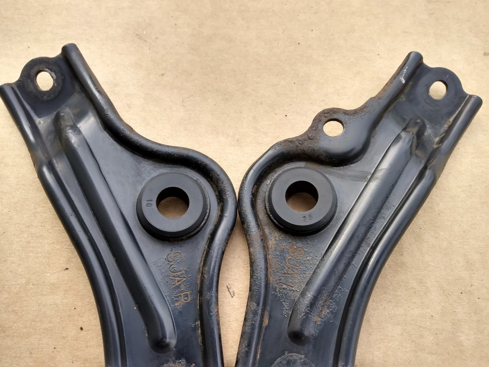 05 06 07 08 ACURA RL RADIATOR MOUNT BRACKET BOTH UPPER LEFT + RIGHT OEM USED - Image 4 of 4