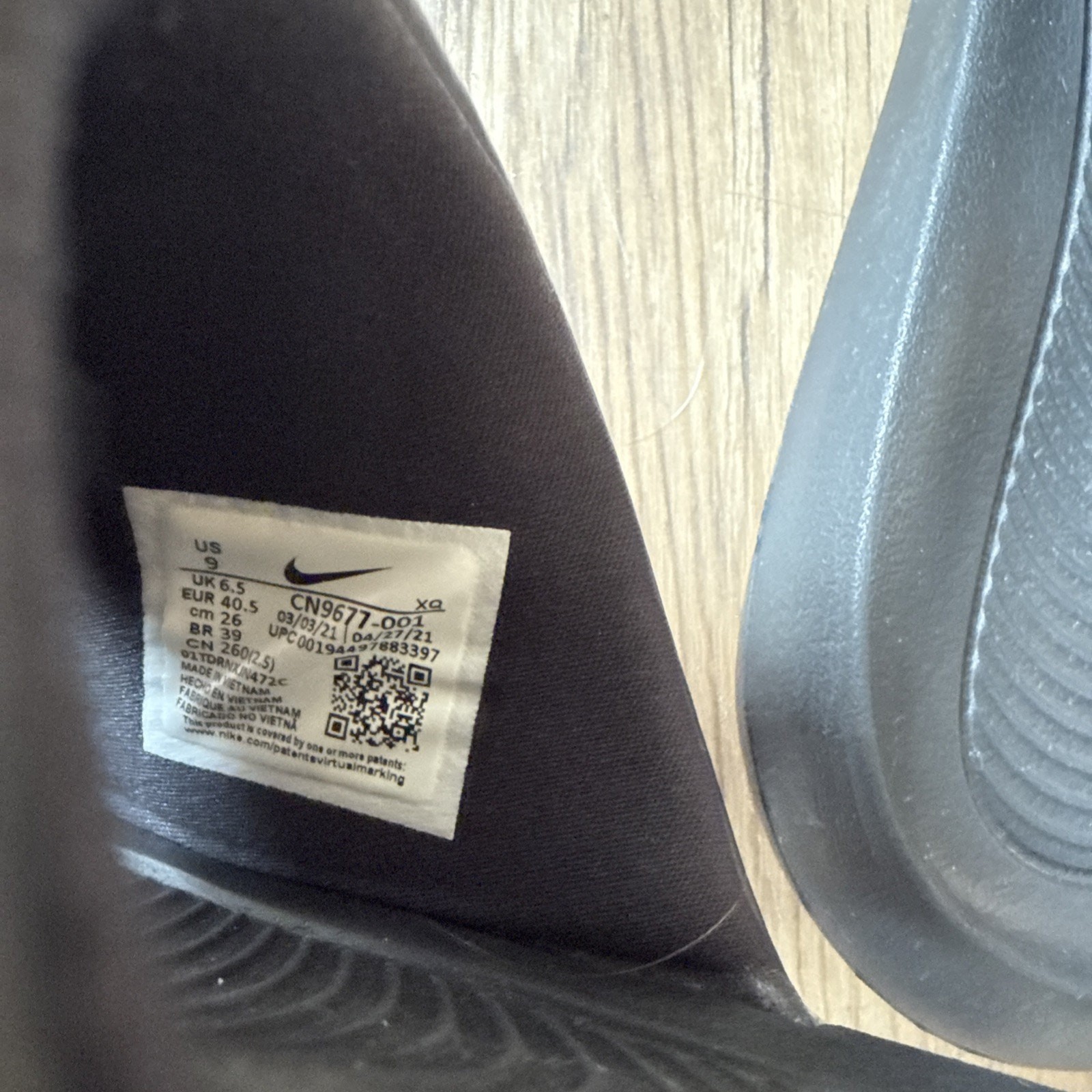 Nike Women's Black Basic Active Slides VICTORI ONE - image 5