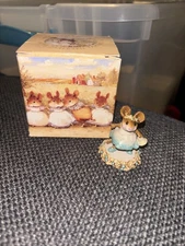Wee Forest Folk Jingle Belle Christmas Mouse M-304b Retired in WFF Box