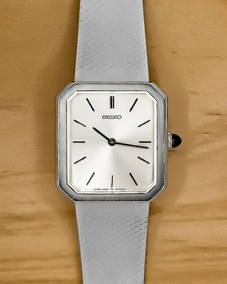 Rare SEIKO ACIER GGENTA Silver Dial Baton Index Square Watch Vintage Dress
