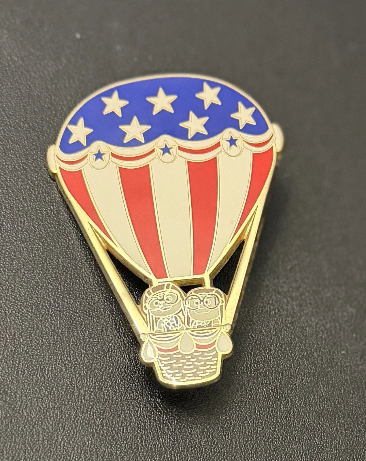 Disney WDI Cast Exclusive Pixar UP Carl And Ellie Hot Air Balloon LE 250 Pin
