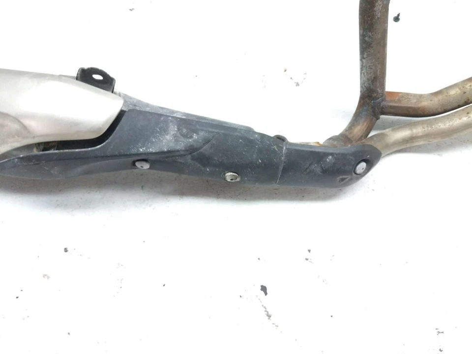 13 Suzuki DL650 V Strom Full Exhaust Header Pipe Muffler - Image 4 of 4