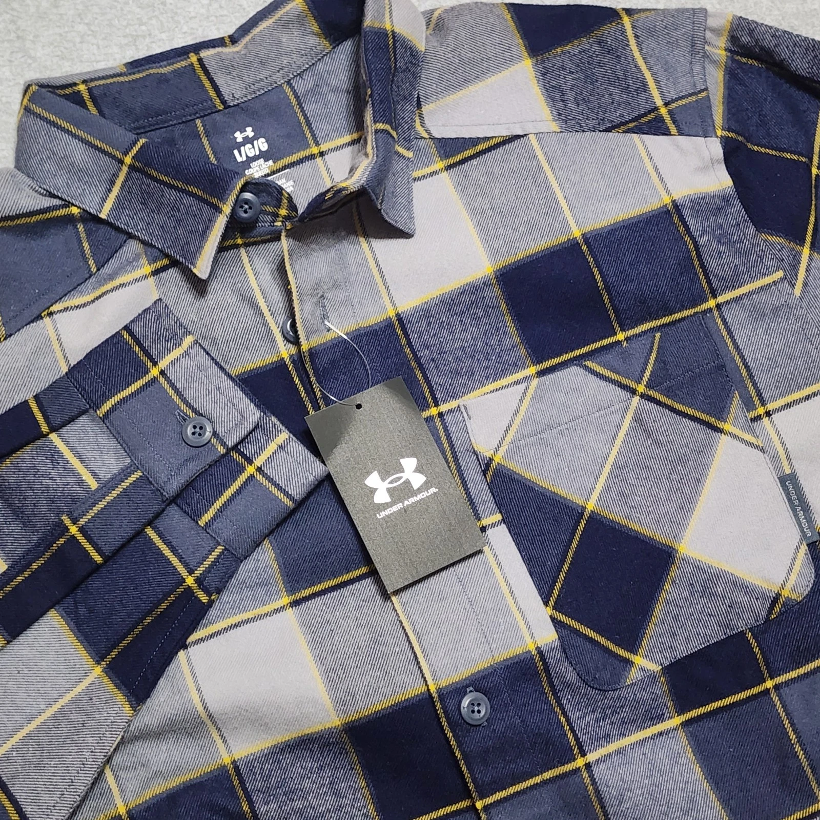 Under Armour Men’s Blue Gray Plaid Expanse Flannel Loose Shirt L New MSRP $70.00