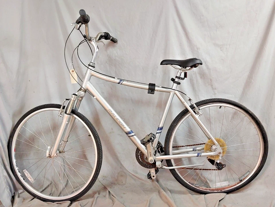 Bicicleta híbrida cómoda Raleigh Route 3.0 2015 22" XLarge ¡triples frenos VBrakes! Foto 2 de 4
