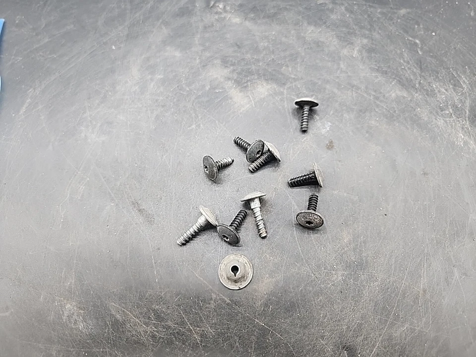 2005 Audi S4 Screw Set Front Fender Liner Splash Guard Wheel Inner F6-165 Foto 2 de 3