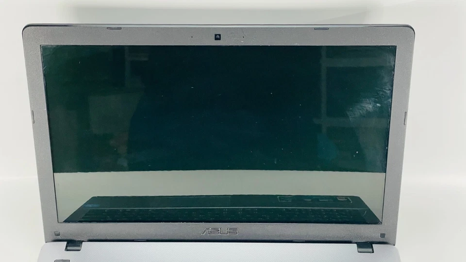 Acer X550C Laptop Intel i5 2.7GHz 8GB RAM 1TB HDD Win 10 with Charger - Image 3 of 4