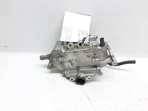 Jaguar F-Pace 2.0 Diesel EGR Cooler G4D39F464AD - Picture 4 of 12