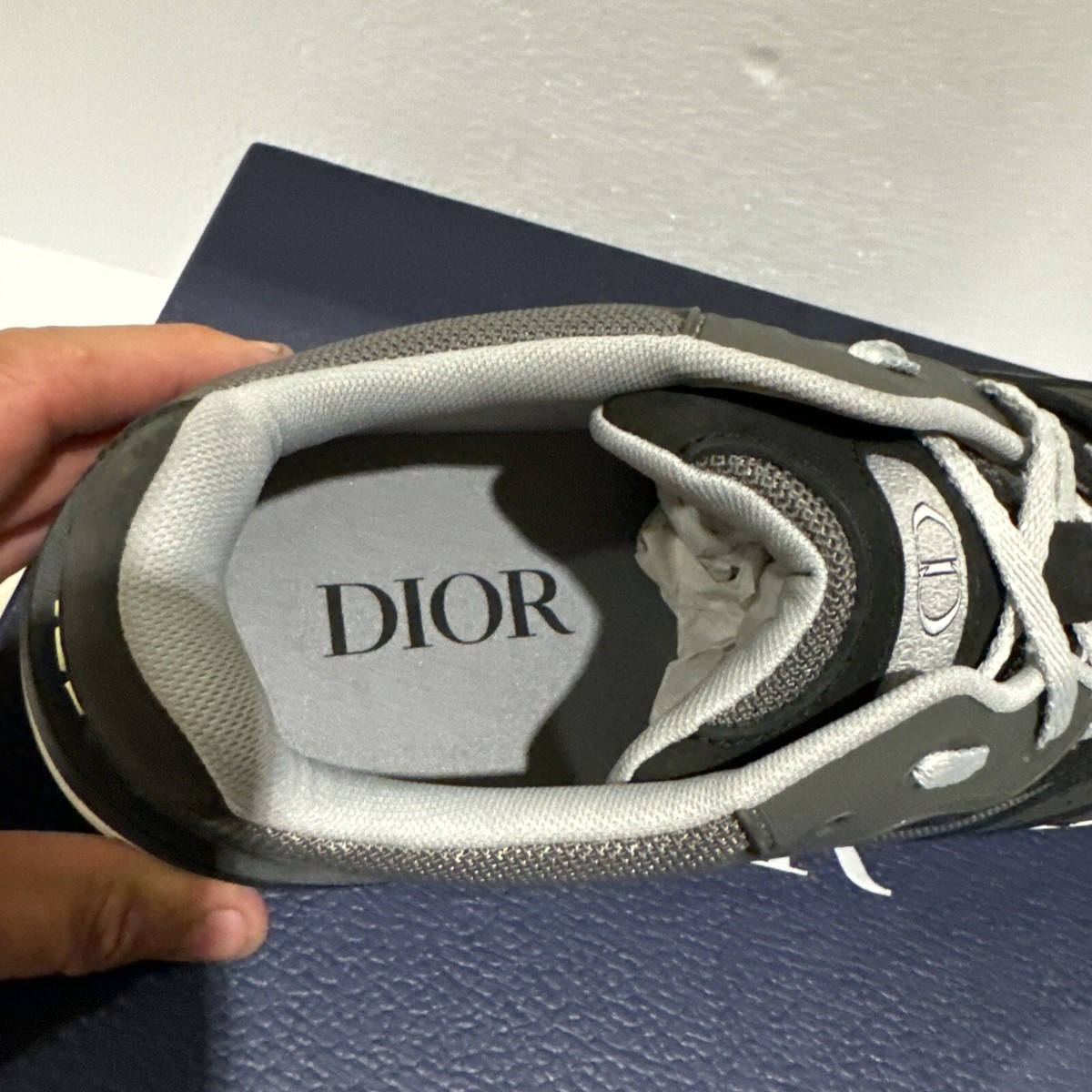 モダンなユーティリティ|Dioriviera スコート【Dior】 CHRISTIAN DIOR ~ B29 SMOOTH CALF MESH SUEDE ~ # 968 BLACK