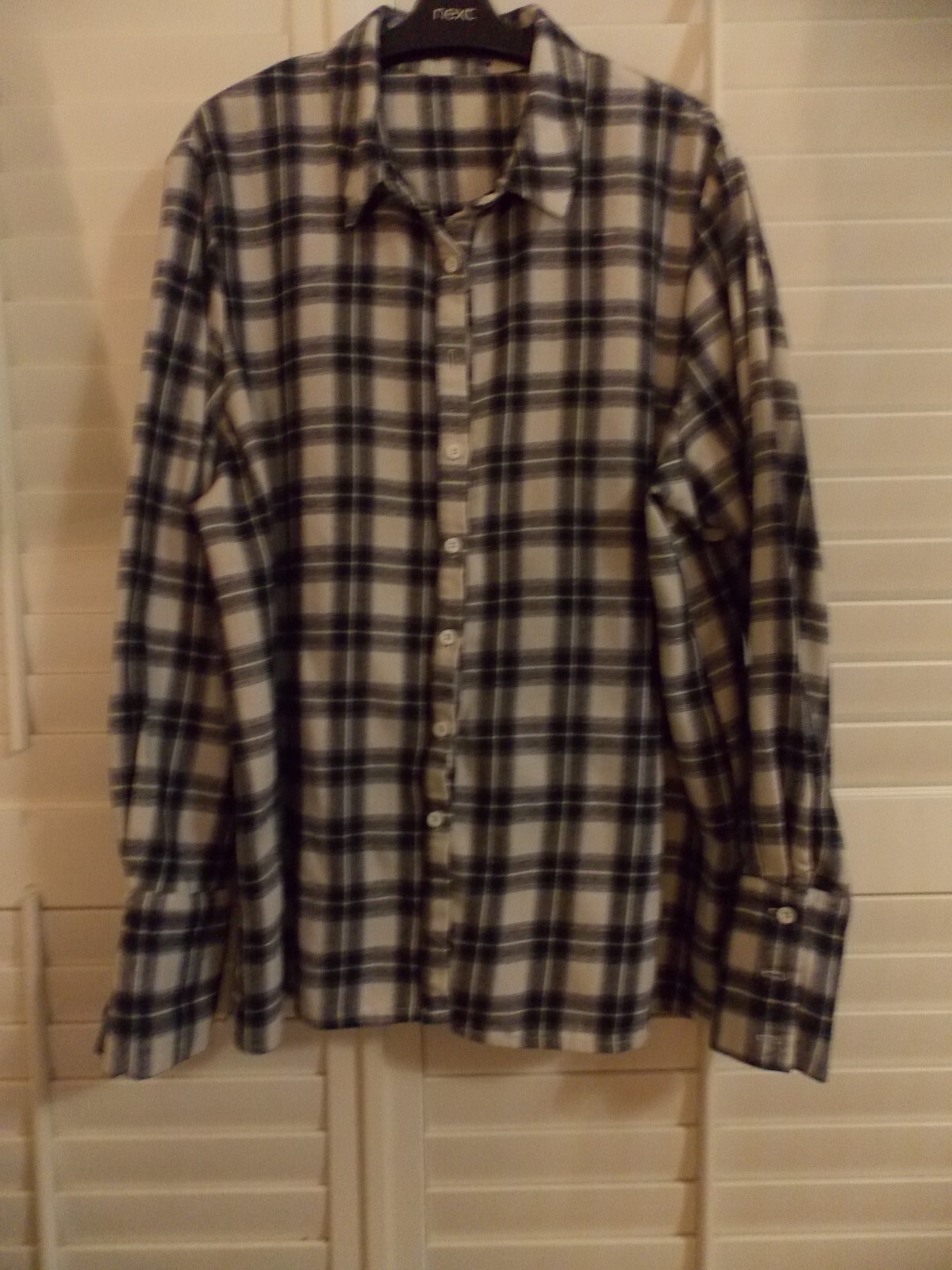 Picture 2 of 5