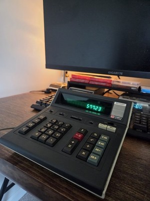 Vintage Sharp COMPET CS-2109A Calculator 12 digit with GREEN display Retro 