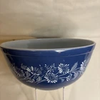 Pyrex Mixing Bowl 403 Colonial Mist Blue With White Flowers 8 ¾” 2.5 L
