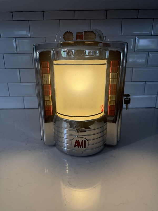 Ami W-80 Wallbox Light Custom