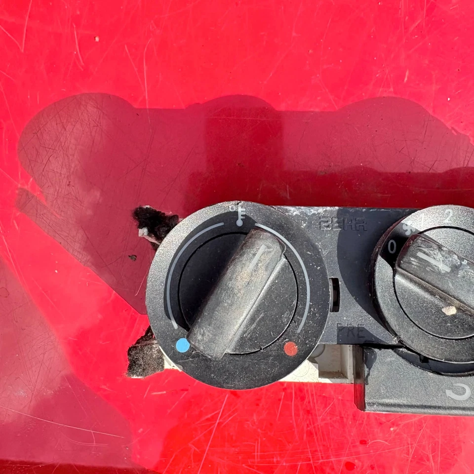 Unidad de control de calefacción climatizador Volkswagen Fox sin aire acondicionado MK1 6Q0819045T 2005-2013 Foto 2 de 4