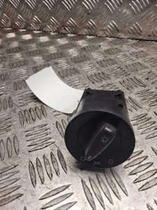 VW PASSAT Variant B5 3B6 Scheinwerferschalter 3B0941531B 1.90 Diesel 23936325