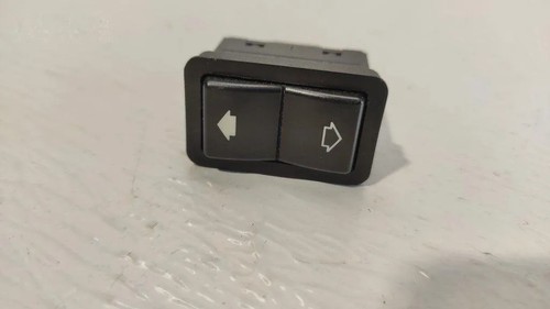 BMW 5 E39 Fensterheber Schalter Vorne rechts 2.30 Petrol 125kw 1999 17119871