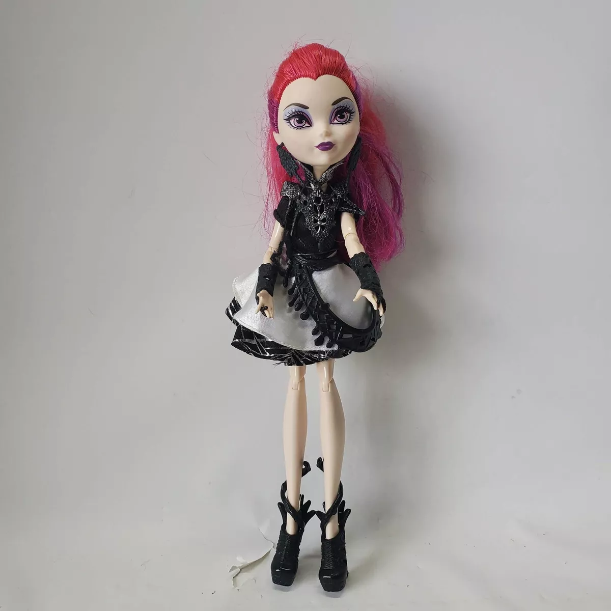  Ever After High Dragon Games Raven Queen Doll : Toys