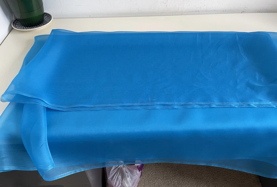 LOTE TELAS DE DISEÑO MOOD MODA 3 YARDAS METROS BONITO AZUL Ver a través Transparente Foto 3 de 4