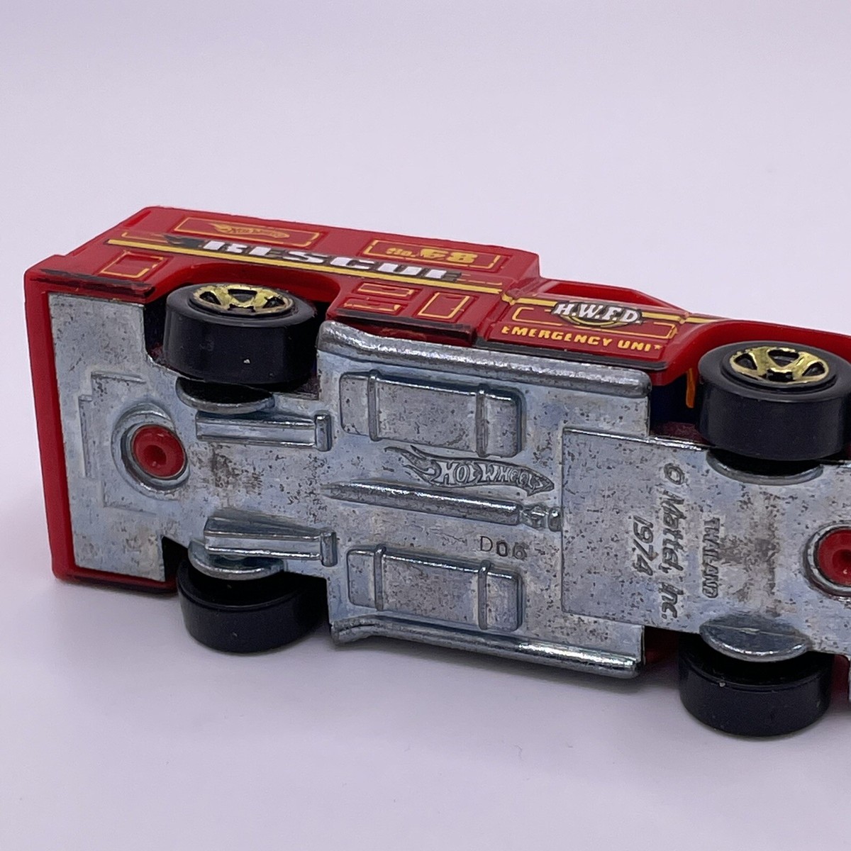 Vintage 1974 HOT WHEELS HWFD No 68 Red Rescue Unit Emergency