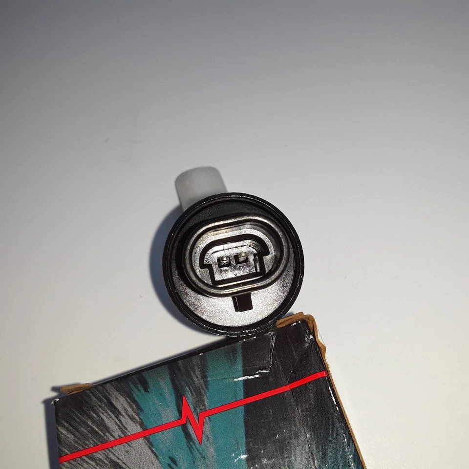 Sensor de nivel de fluido de lavadora para Buick LaCrosse 2006-2007 Cadillac DTS 2007-2011 Foto 4 de 4