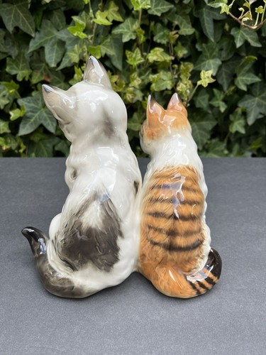 Vintage Hutschenreut German Porcelain Cats Kittens Figurines Statues Paper Label - Picture 4 of 9