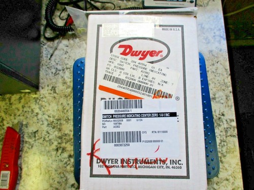 NEW DWYER SWITCH PRESSURE INDICATOR MODEL A-298 A3302 - Picture 3 of 5