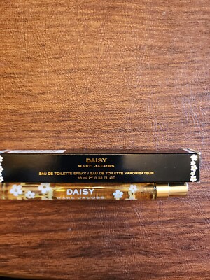 NIB Marc Jacobs DAISY Eau de Toilette Spray .33oz/ 10 ml 