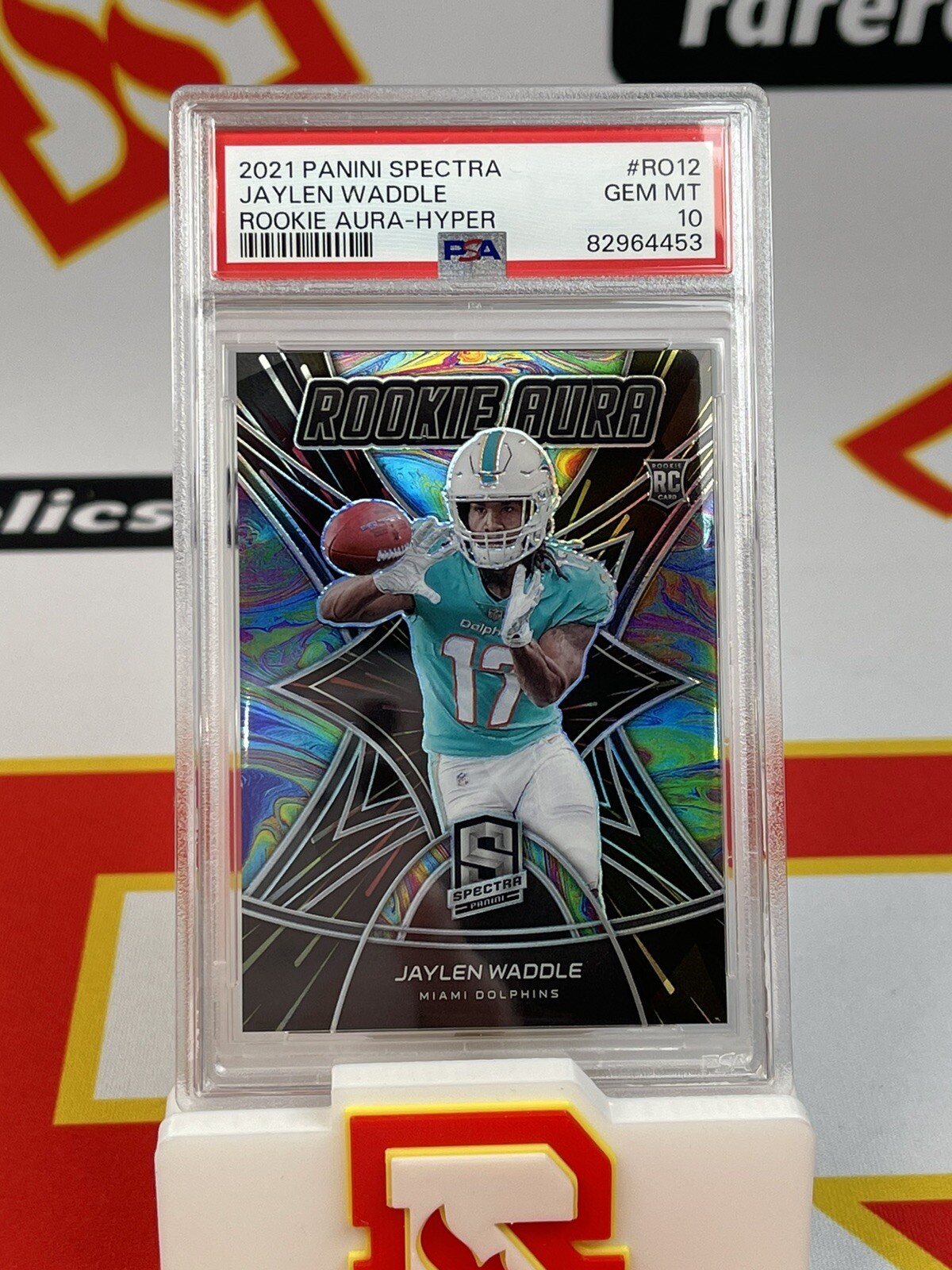 Jaylen Waddle Panini Spectra Rookie Aura #RO12 Hyper