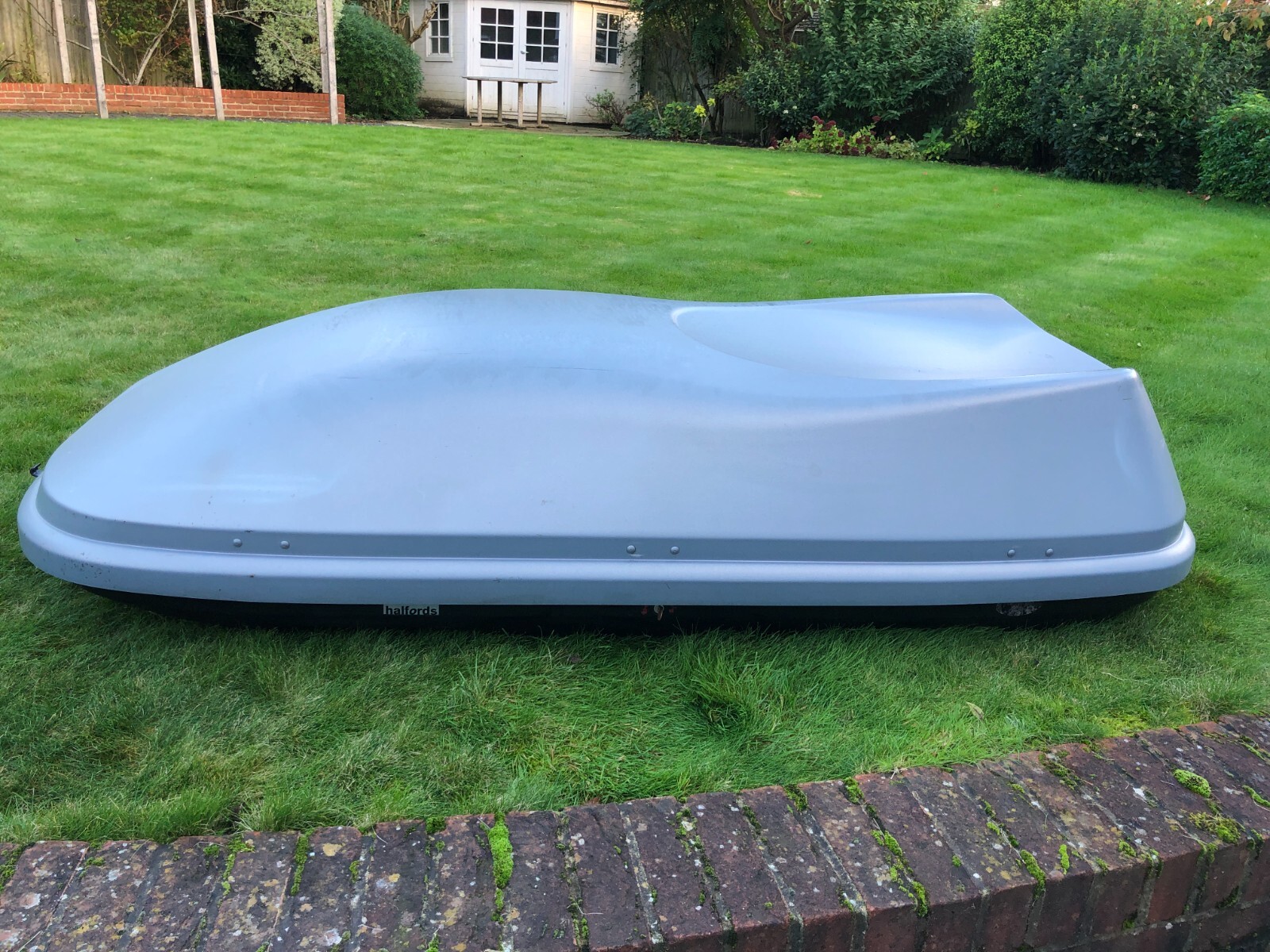 Halfords Roof Box 580L Silver Lockable 60kg Weight Capacity eBay