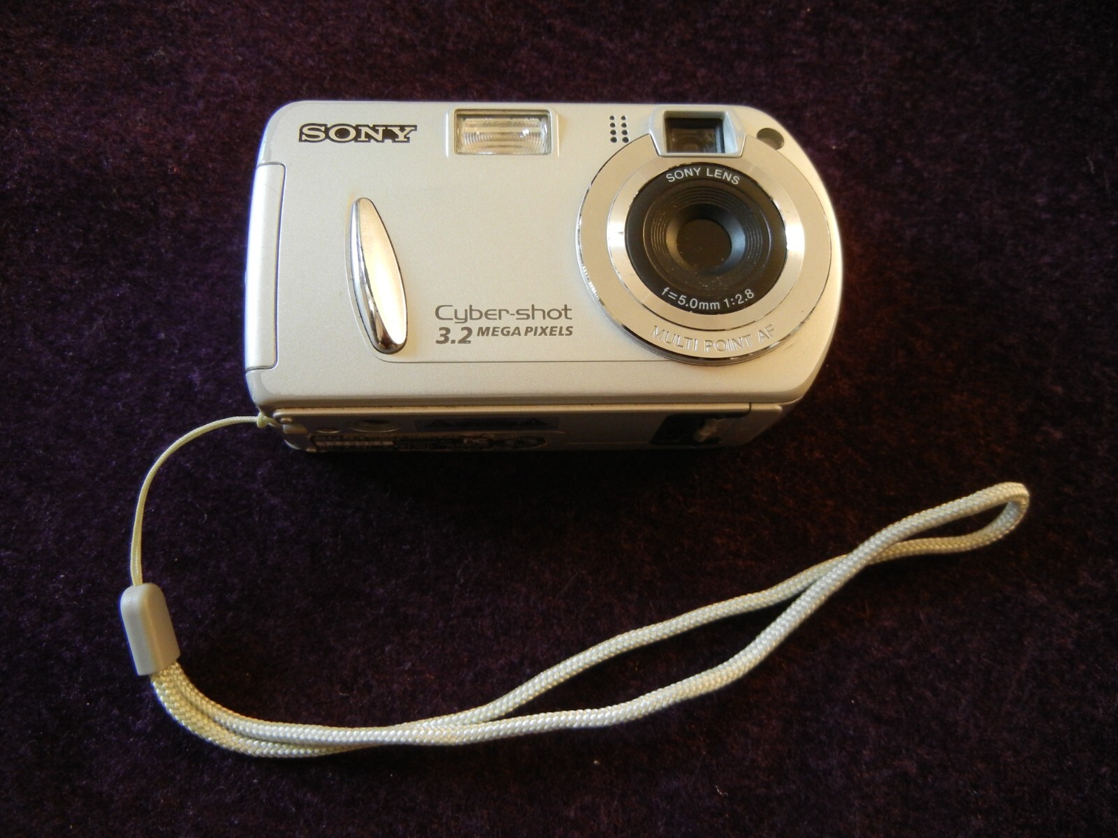 Sony Cybershot DSCP32 3.2MP Digital Camera Silver 27242624238 eBay