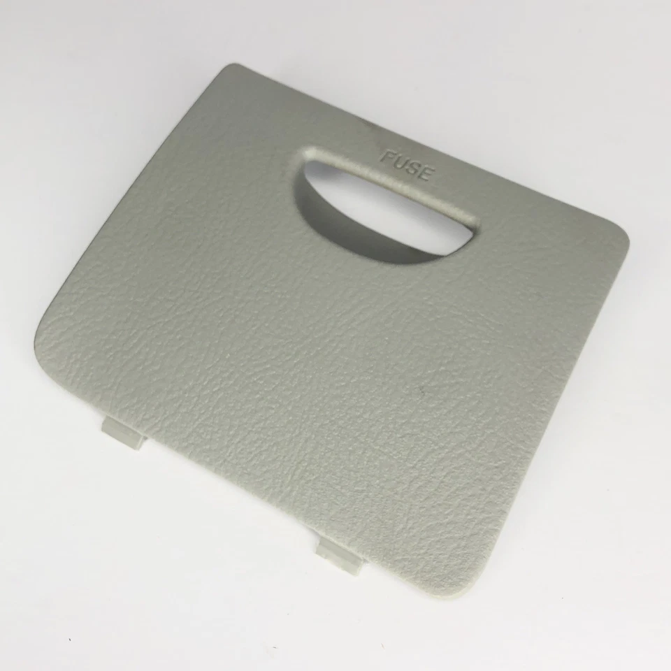 Caja de fusibles para tablero Kia Spectra 2004-2009 cubierta de acceso tapa de puerta panel moldura gris OEM Foto 3 de 4