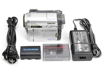 Sony Handycam DCR-TRV33 Mini DV Camcorder Nightshot 120x Carl