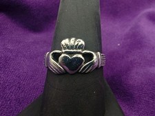 Vintage 925 Sterling Silver Claddagh Ring - Irish Friendship  Love Band