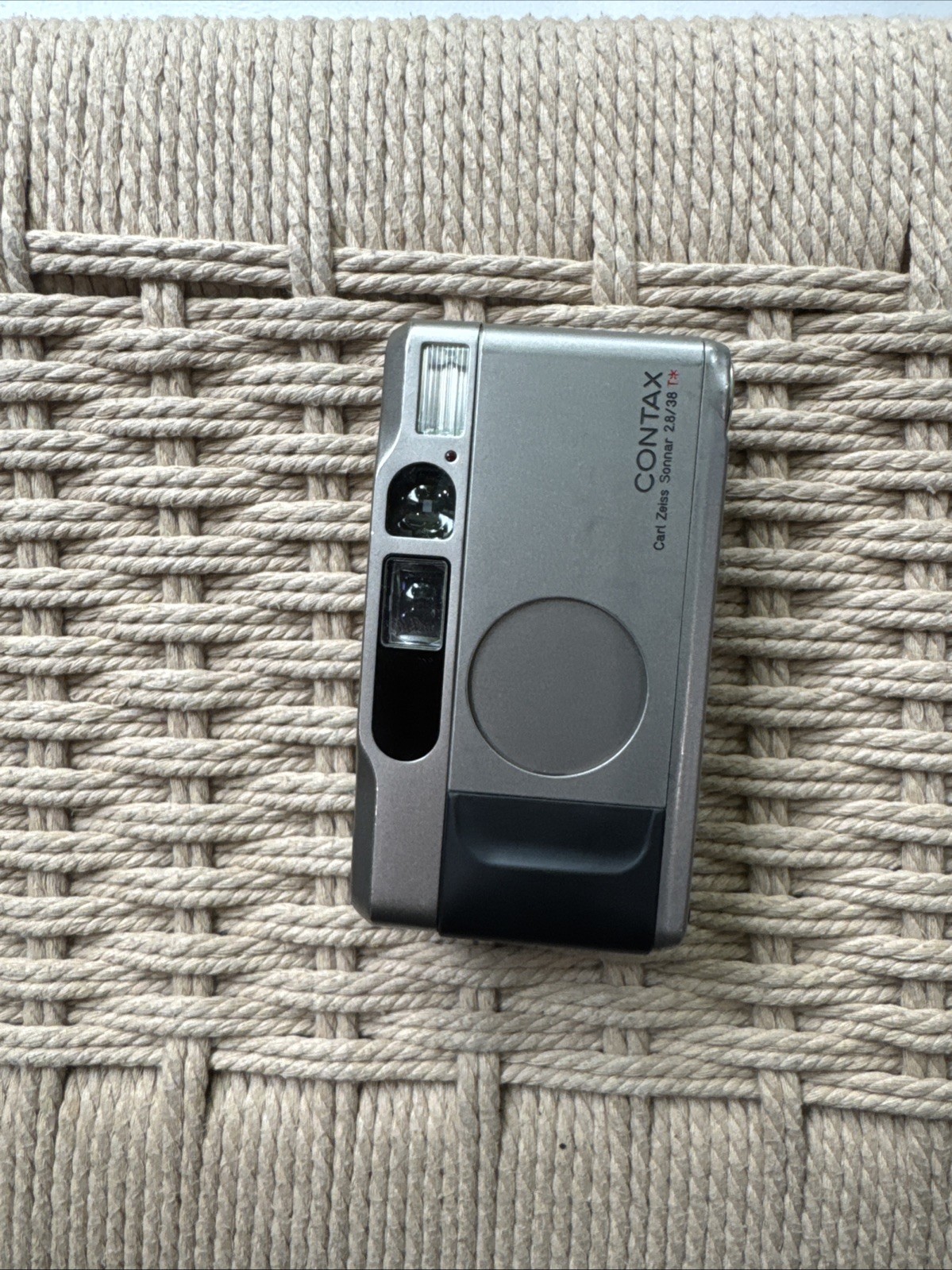 Contax T2 Titan Silver 35mm Point & Shoot Film Camera Great Condition