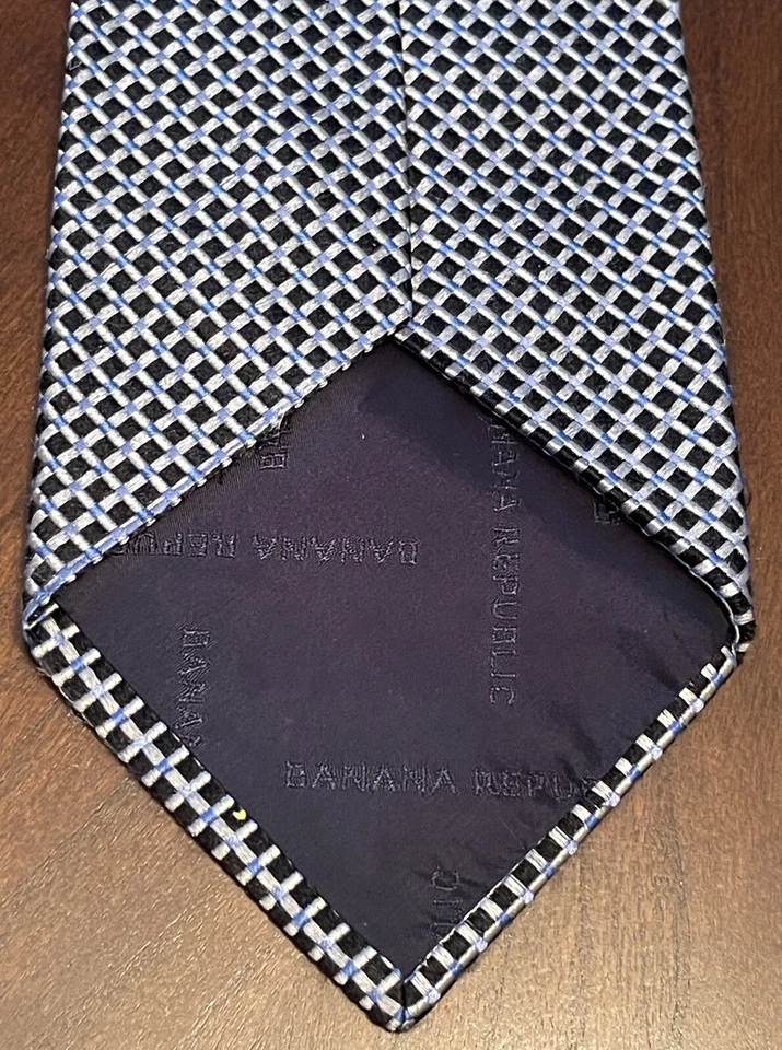 Corbata Banana Republic negra gris azul 100 % seda para hombre hecha en Estados Unidos Foto 2 de 4