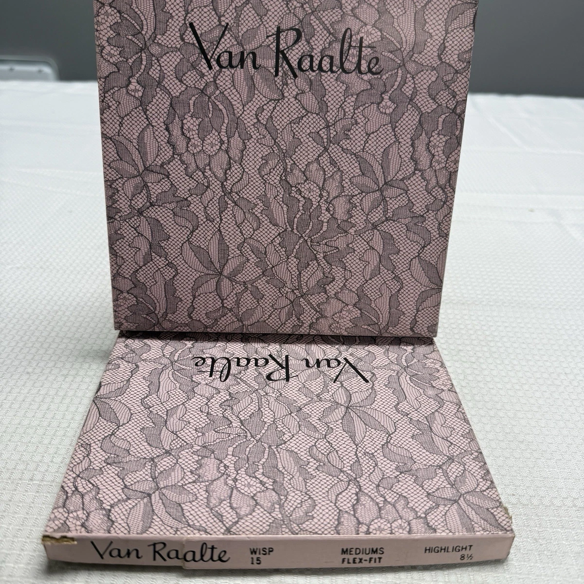 Van Raalte Regular Size Vintage Pantyhose & Stockings for Women  display picture 1